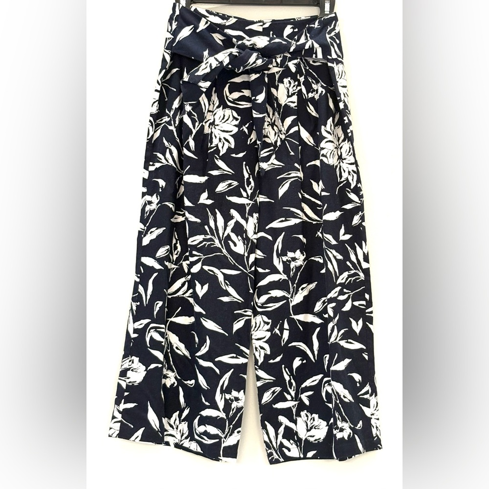 J.O.A Navy Linen Wide-Leg Pants with Tie Waist & Zipper Closure - Size S